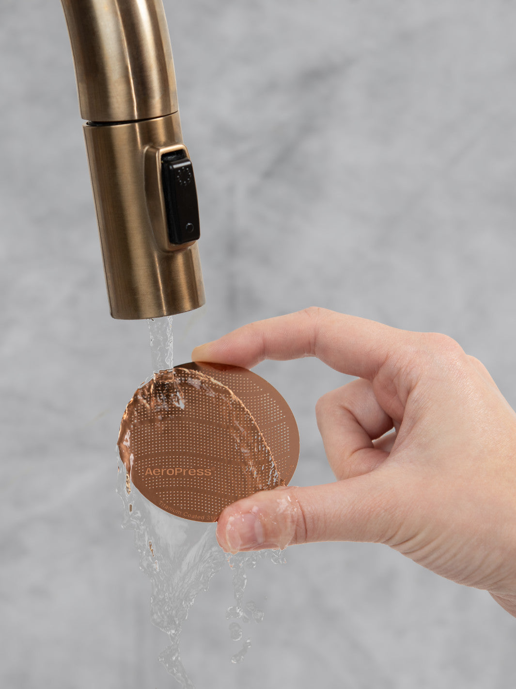 AeroPress Gold Tone Reusable Filter (Titanium-Coated)