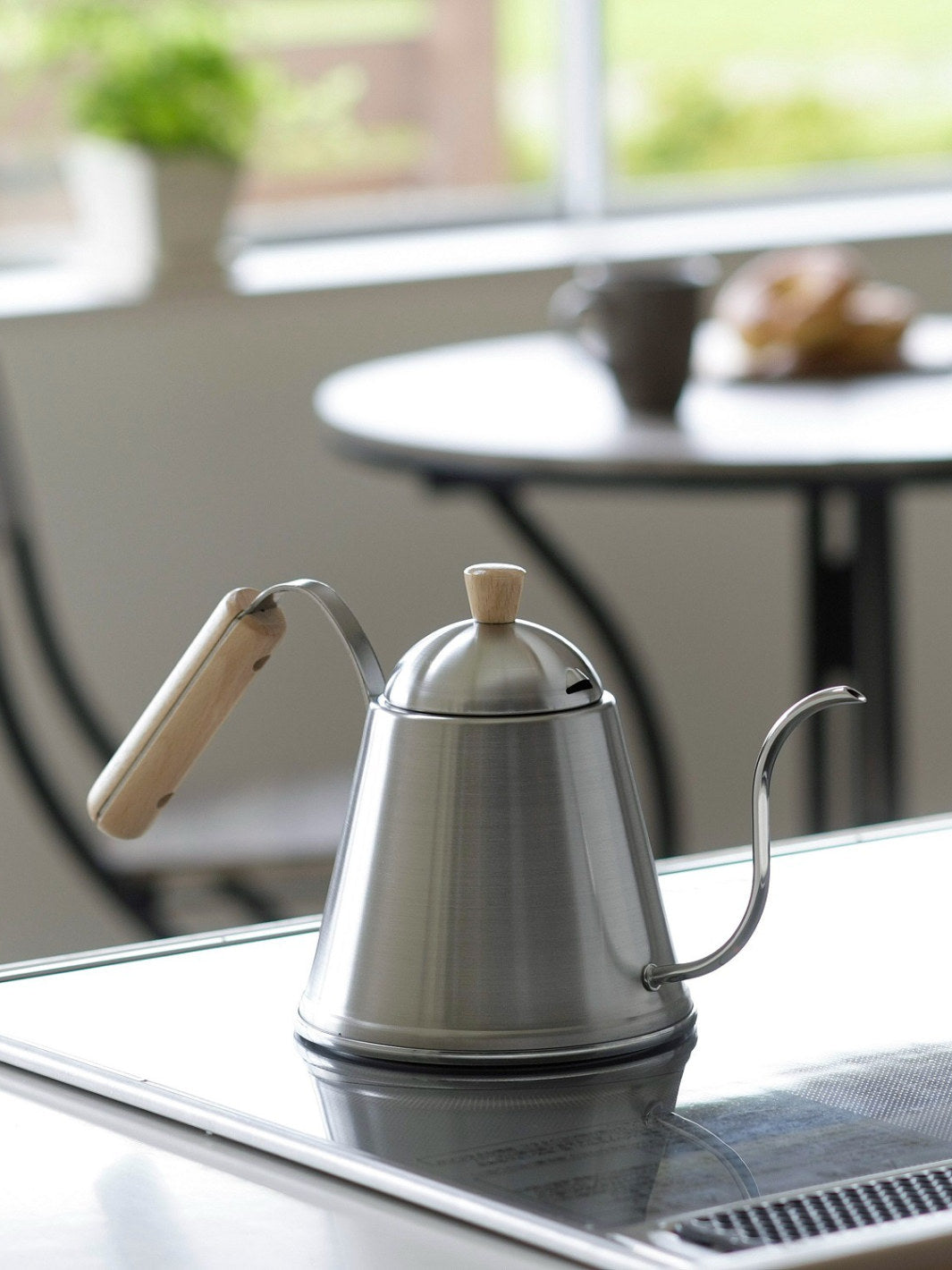 KOGU ITTEKI Pour-Over Kettle (w/ wooden handle) (700ml/23.67oz)