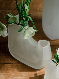 Photo of KINTO TRE Vase (200x120x175mm/7.9x4.7x6.9in) ( ) [ KINTO ] [ Vases ]