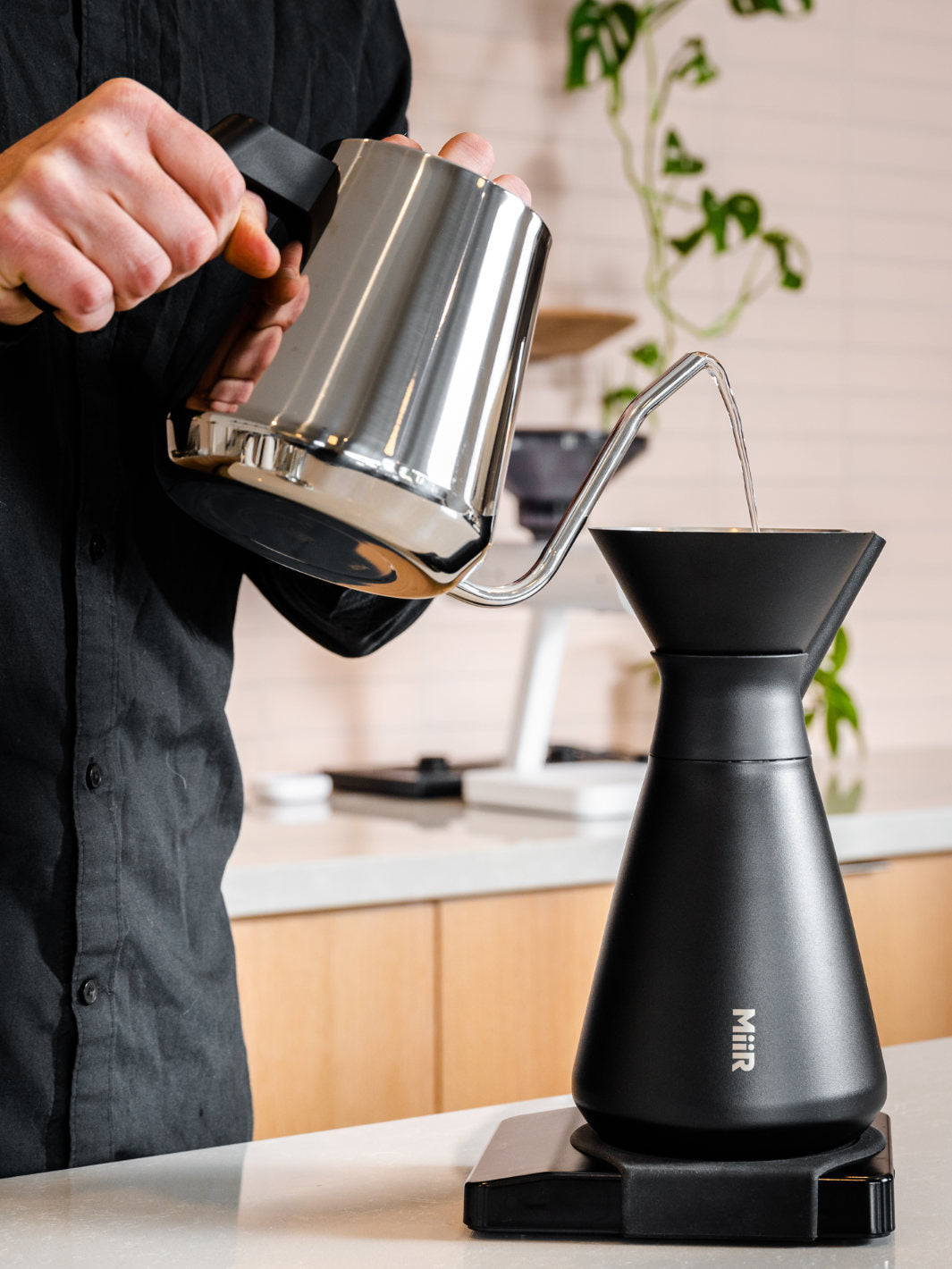 MiiR New Standard Pourover Kettle (1000ml/33oz)