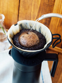Photo of HARIO Double-Walled Thermal Pot (w/ Ceramic Coating) (600ml/20oz) ( ) [ HARIO ] [ Decanters ]