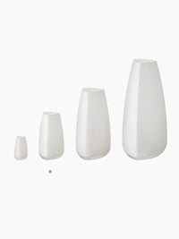 Photo of KINTO TRE Vase (115x200mm/4.5x7.9in) ( ) [ KINTO ] [ Vases ]