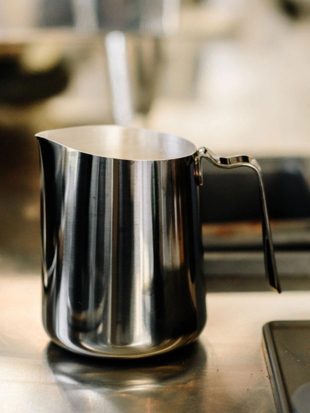FELLOW Eddy Steaming Pitcher (532ml/18oz)