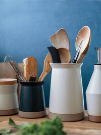Photo of KINTO Ceramic Lab Utensil Holder (75mm/3in) ( ) [ KINTO ] [ Storage ]